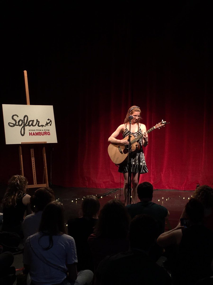 Erster Act des Abends: Shanna In A Dress 🎶