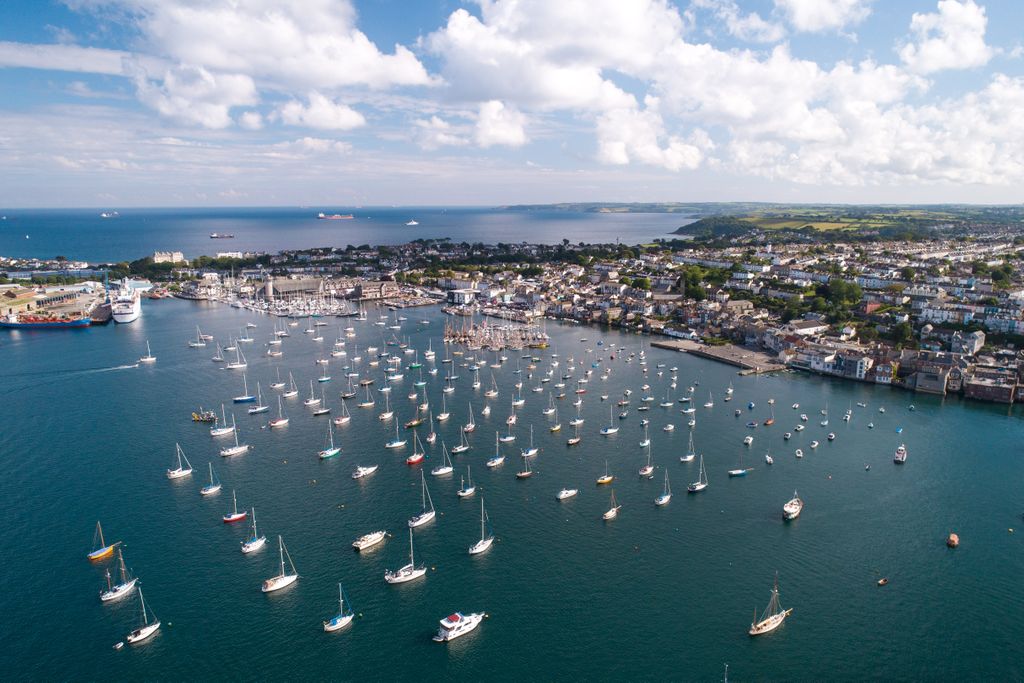 Not bad, Falmouth. Captured this evening at the Sea Shanty festival ⛵

badwolfhorizon.com | #higherperspectives