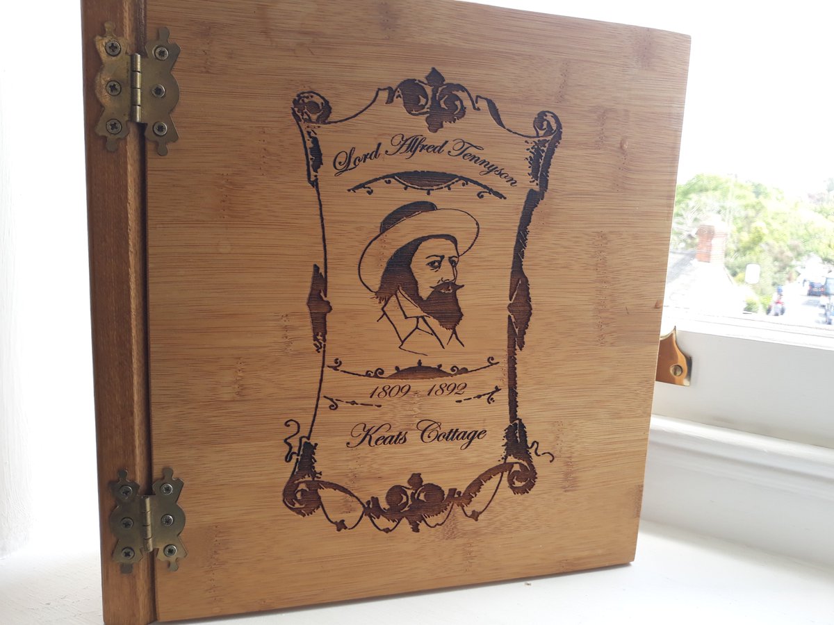 Keats Cottage presents the sunny &amp; spacious #tennyson room with a fabulous #seaview and Lord Tennyson poems by your bedside #visitshanklin #visitisleofwight #keats #history #bedandbreakfast