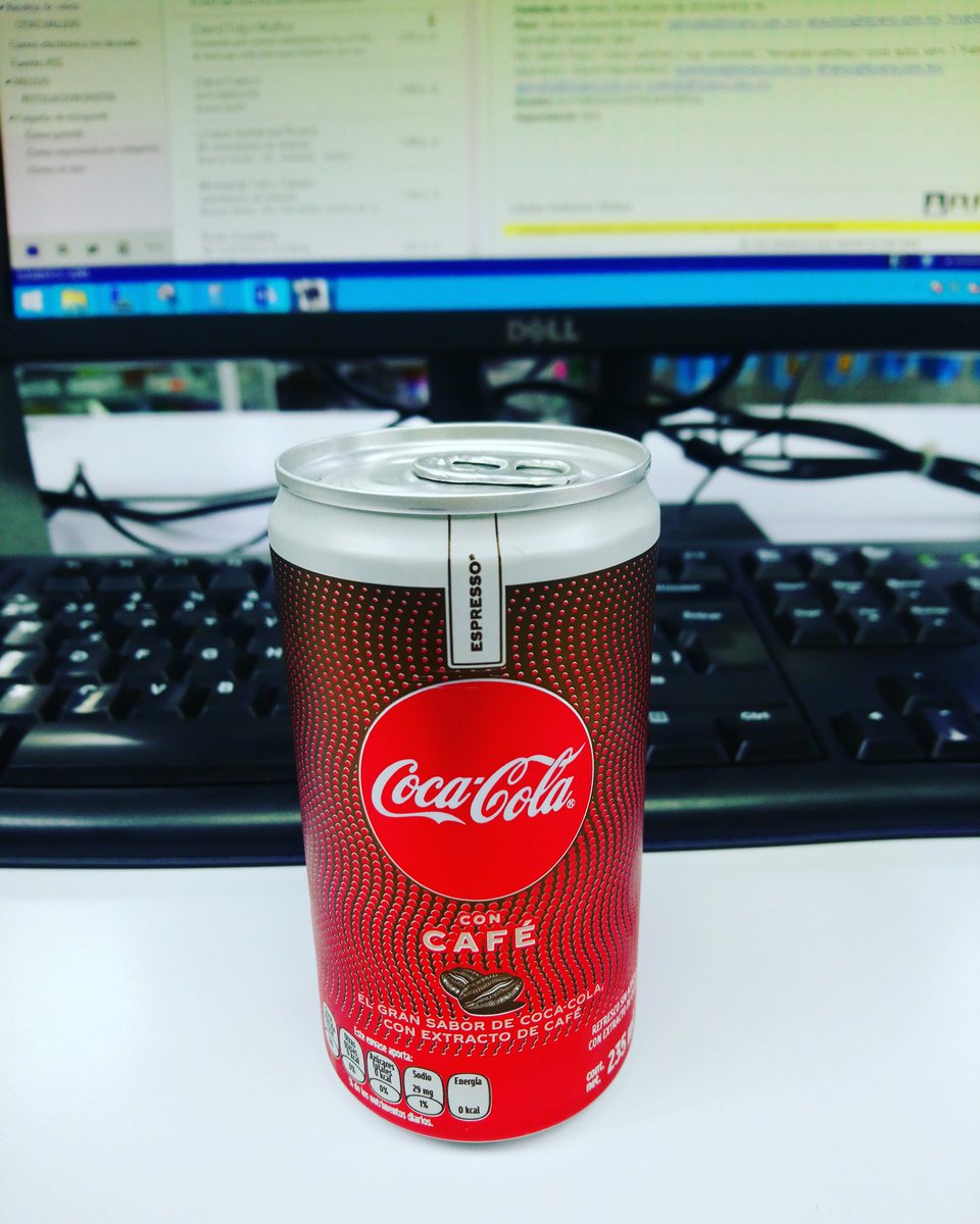 emontero88's tweet photo. #cocaconcafe
#paradespertar https://t.co/fIkvWuAn0G