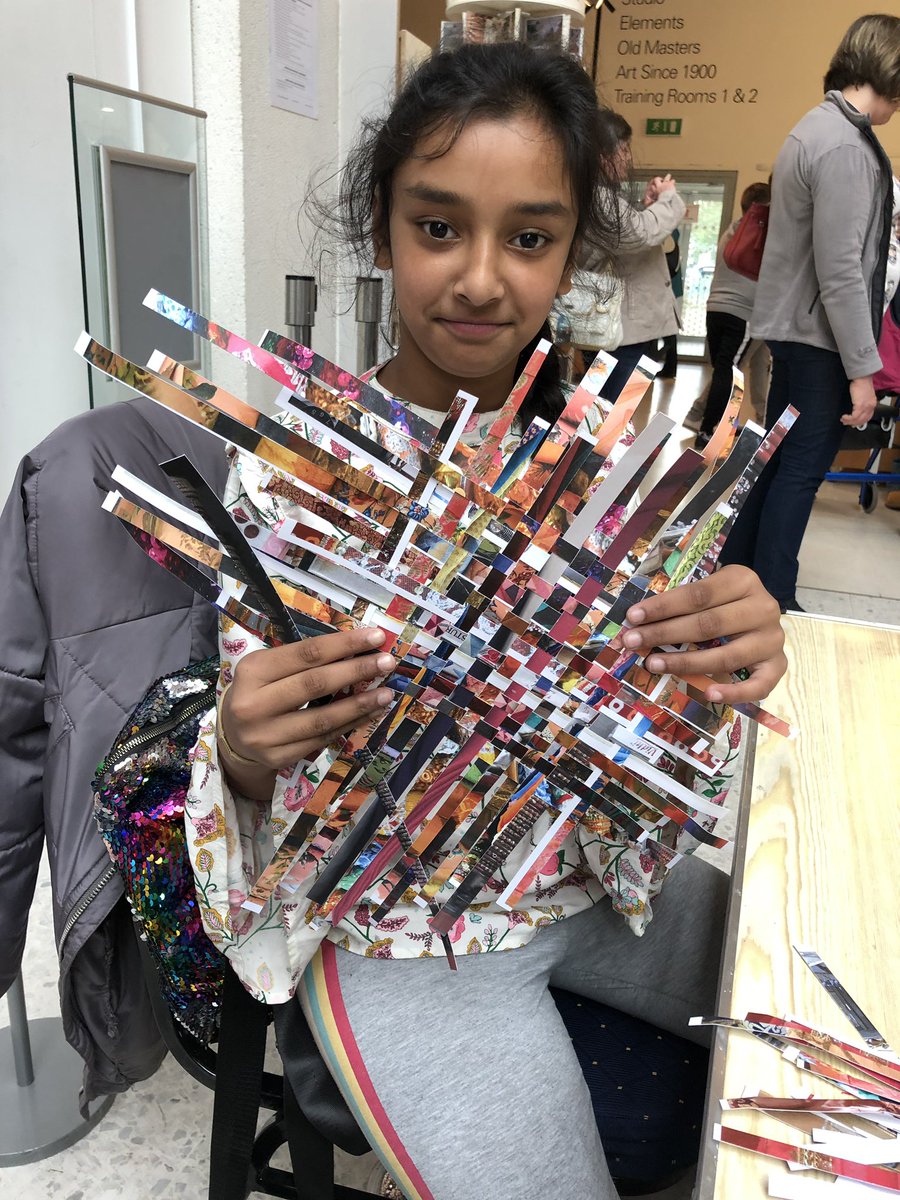 NilupaYasmin_'s tweet photo. A day of wellbeing and weaving @The_Herbert #taleoftwostreets @PhotoMiners @FeelGoodMel
#weavingworkshop https://t.co/eGPnWVL9hL