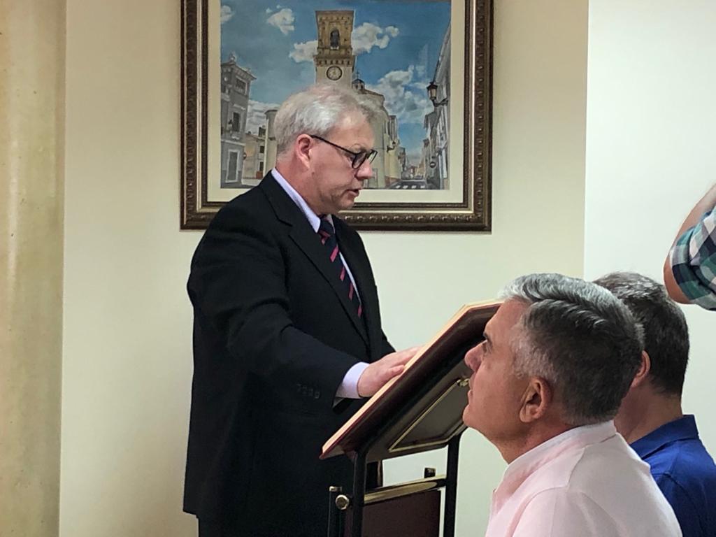 CompromisM's tweet image. Avui es constituïen els Ajuntaments que governaran durant la següent legislatura. A Miramar, els regidors prenien possessió i a Compromís, Blai Llopis acompanyat per Isabel Marí Picornell, treballaran per garantir que s&apos;escolte i s&apos;actue en benefici de tot el poble.