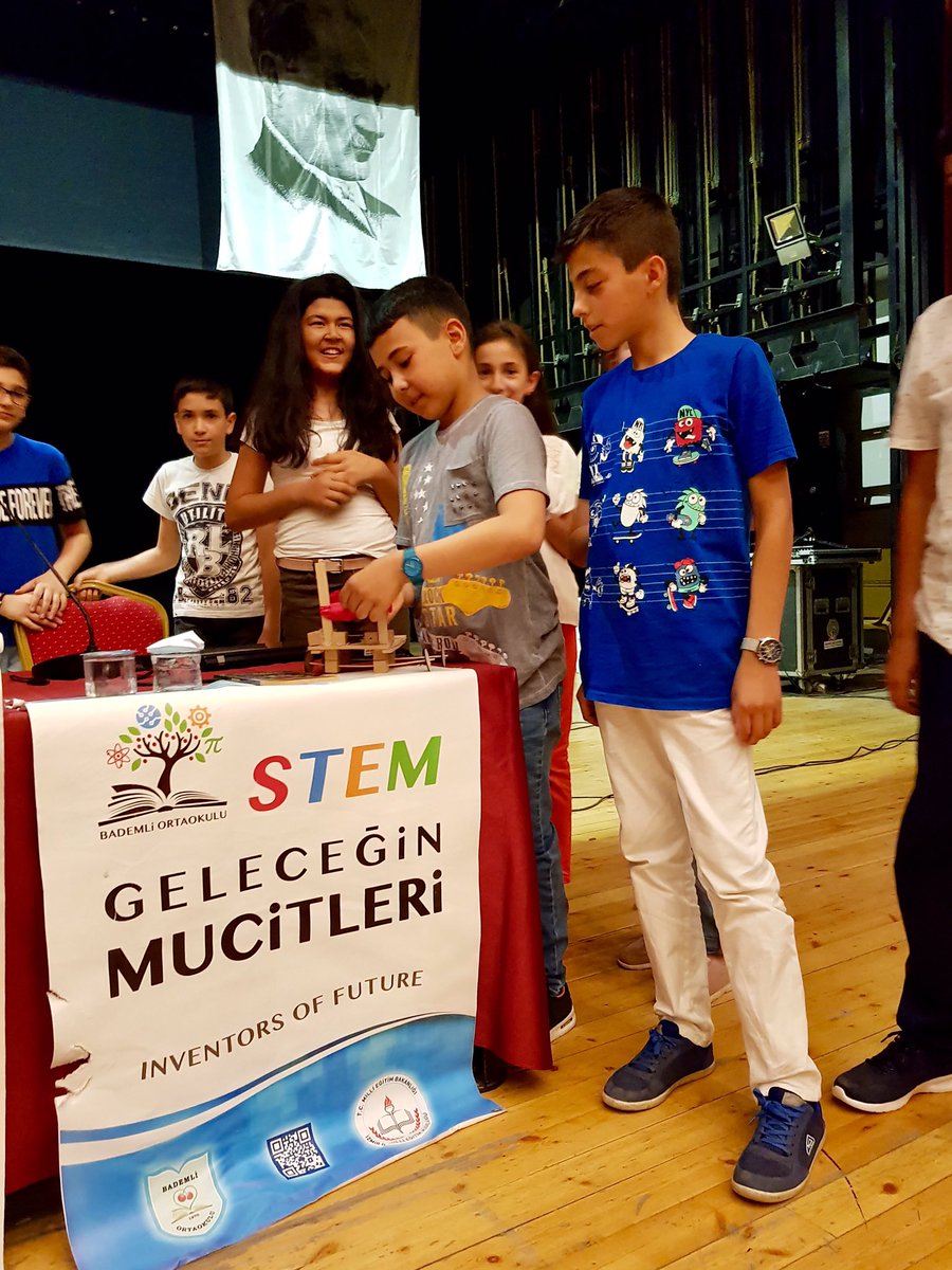 BademliStem's tweet photo. Prof.Dr. Fuat SEZGİN bilim yılı münasebetiyle @gelecegi_yakala yaygınlaştırma çalışmaları kapsamında Çelebi Kalkan(@esil38) ile düzenlediğimiz STEM çalıştayımız

#Eğitim2023
@ziyaselcuk
@ademcilek
@adnanboyaci
@ilkererarslan
@yahsiomer
@izmir_ilmem
@Odemis35_Ilce https://t.co/leG4S0RG9h