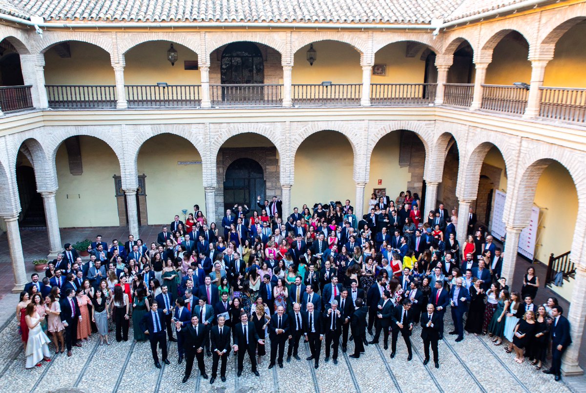 Os presentamos a la X edición de #MIBers de ISDI. Este es el año de los #XyearsofISDI ¡Enhorabuena #optimistasdigitales #proudofyou