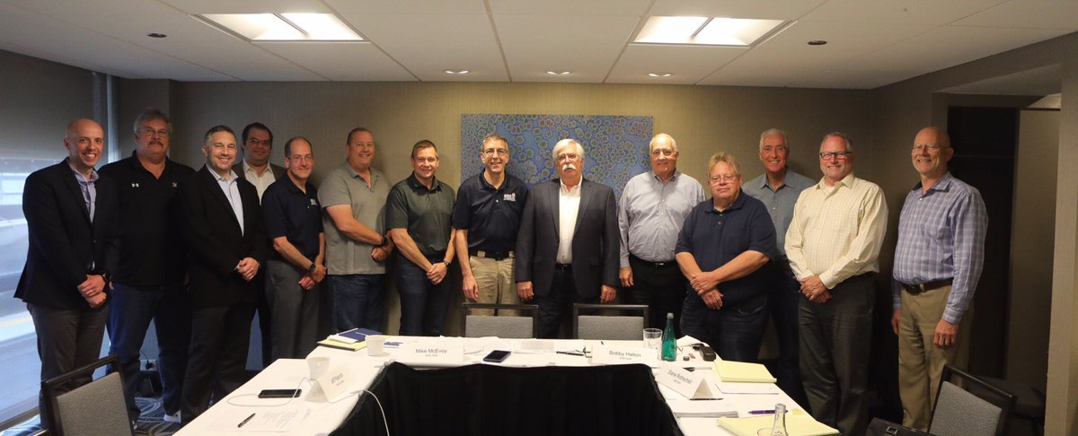 The new @jemsconnect @EMSTODAY advisory board at their first meeting. A fabulous group of EMS heavy hitters. Proud to work with them to move JEMS and EMS Today into the future!