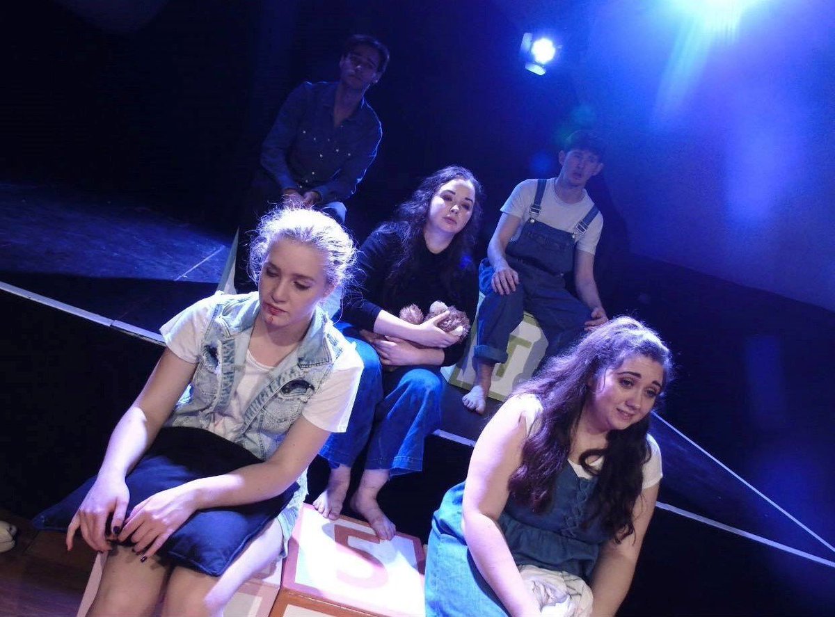 ArtsDrawstring's tweet image. With the final weekend of Sparkfest 2019 upon us, we thought we'd look back on some of the lovely comments our audiences wrote us! Thank you to everyone who came to watch 'Medea' and support our project. We will return, so watch this space!!!
Photo credits: @liamweller5