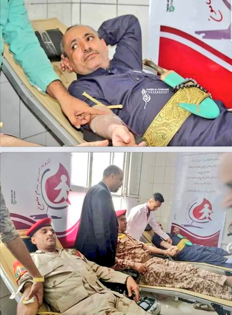 kazem_kaneem's tweet photo. انتهت معركة قطع الوريد وأخذو مصروف العيد .. والآن يلحموا الوريد .. والله يرحم الشهيد ..
قيادات #تعز بنت سته وستين كلب https://t.co/JZ6jQrrAbi