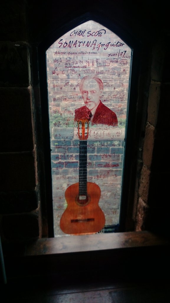 eleanorguitar's tweet photo. What an amazing afternoon at @Birkenhead1150 playing with @LiverpoolGuitar to celebrate Oxton composer Cyril Scott. 🔵 Here's a pic of the beautiful window dedicated to Scott, painted by David Hillhouse https://t.co/r0rsHZeHzm