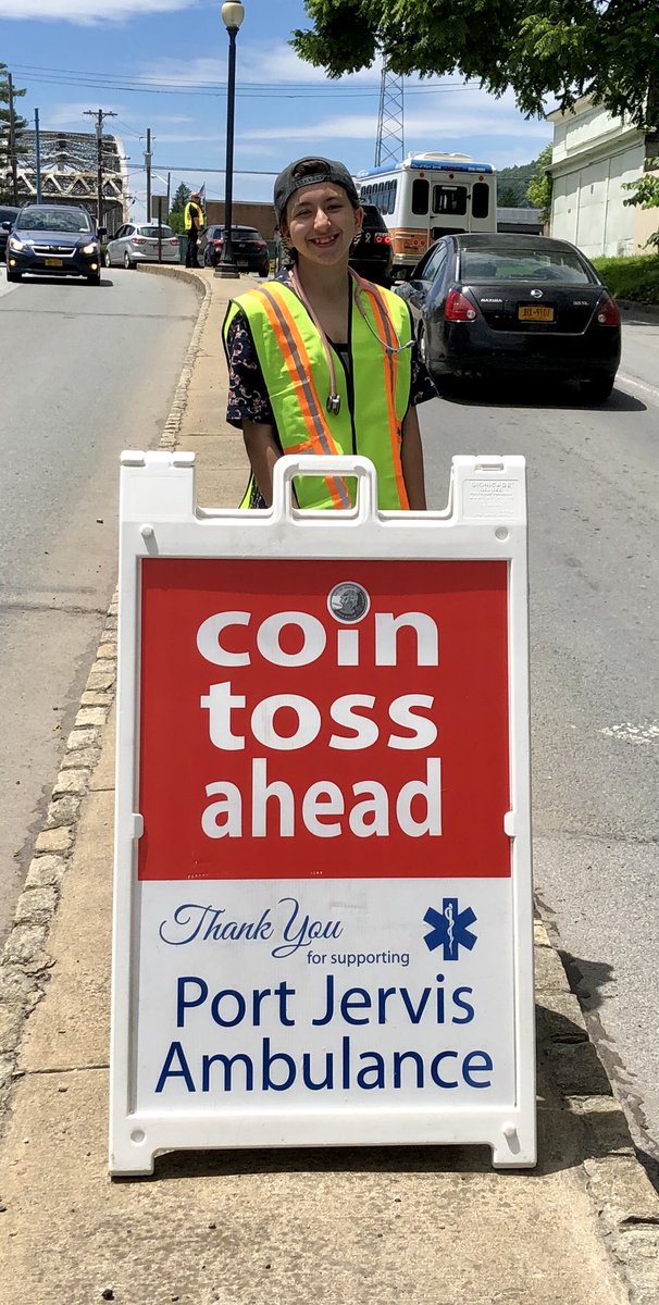 ThatClinical's tweet photo. #FirstResponder #parents make #FirstResponderKids! Proud of my kids for their hard work in our #Ambulance fund drive today! #MedTwitterKids #EMSfamily #EMT #Paramedic #myEMSday https://t.co/f2g5cC6fLI