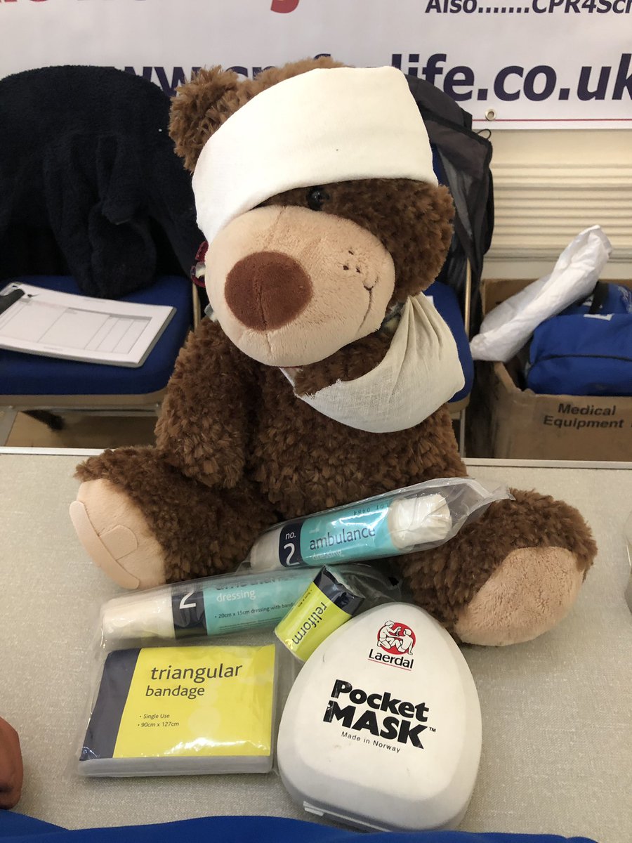 cprforlife1's tweet photo. Have had a wonderful day demonstrating how to deal with a choking child, getting children performing CPR, booking people on lots of courses and meeting lovely people at the @cotswoldbaby Cheltenham! Info@CPRforLife.co.uk #cpr #firstaid #cprforlife #parentfirstaid https://t.co/13qP5Qig85