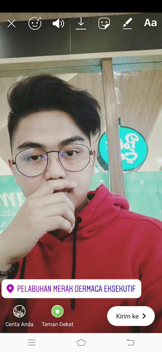 Bian99720223's tweet photo. My ig : biangsetan #BiroJomblo https://t.co/2eiGm7Q8nn