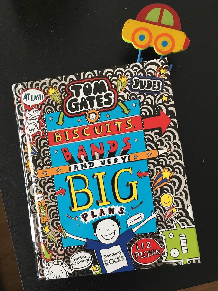 elitebookworms's tweet photo. 9 years old boy's reading list!
#100bookschallenge #booklovers 
Book no. 64 - The boy who lived with Dragons By Andy Shepherd
Book no. 65 - Tom Gates Top of the class (nearly) By Liz Pichon
Book no. 66 - Tom Gates Biscuits Bands and big plans By Liz Pichon
Book no. 67 - Flight https://t.co/coMkQcN6Kz
