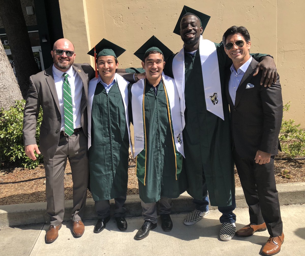 CalPolyWrestle's tweet photo. Our graduates of 2019! 🎓 https://t.co/oXMCJPMrX6
