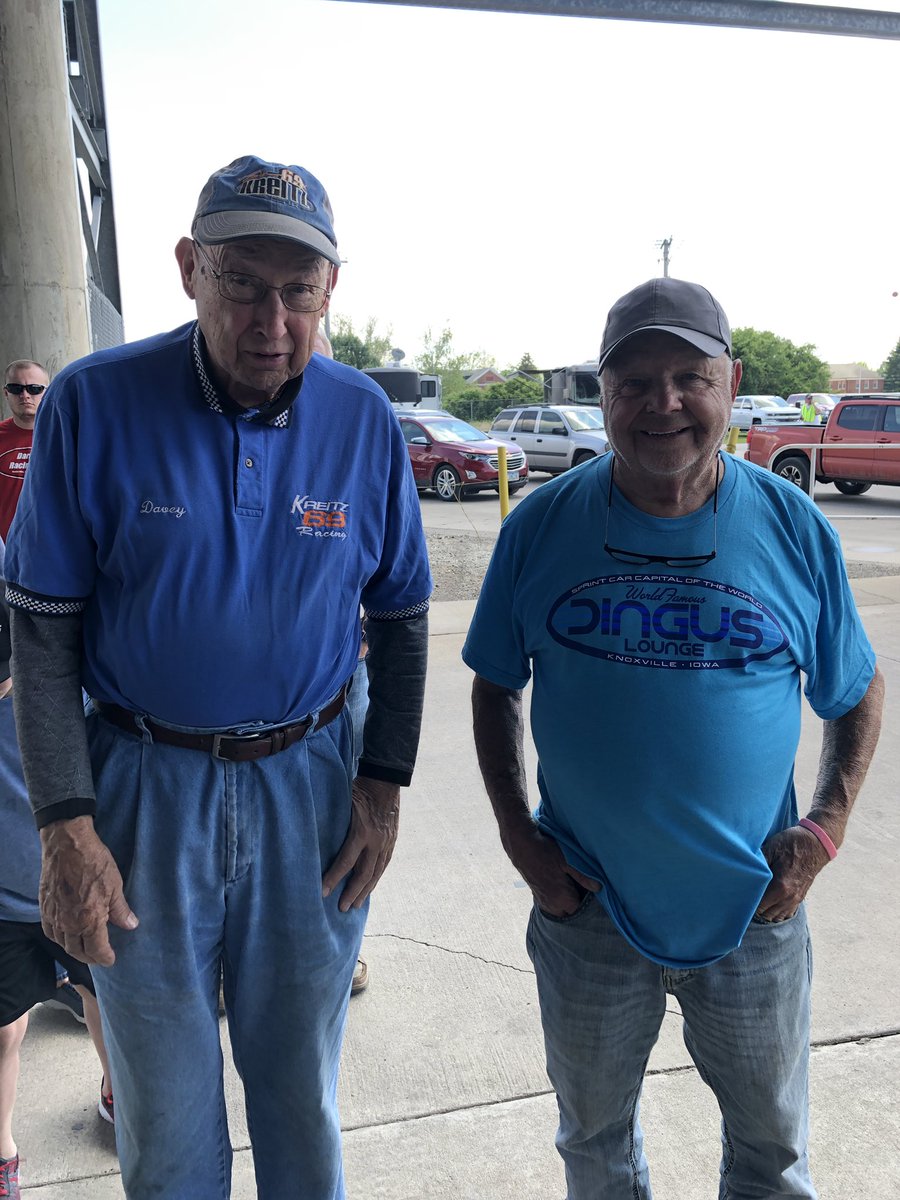 Danalallen1s's tweet photo. Legends and still winning 🏁 #respect @sharkracingWoO @KreitzRacing69K #Scruffy1a #DaveyBrown https://t.co/GD4ZK6NSqc