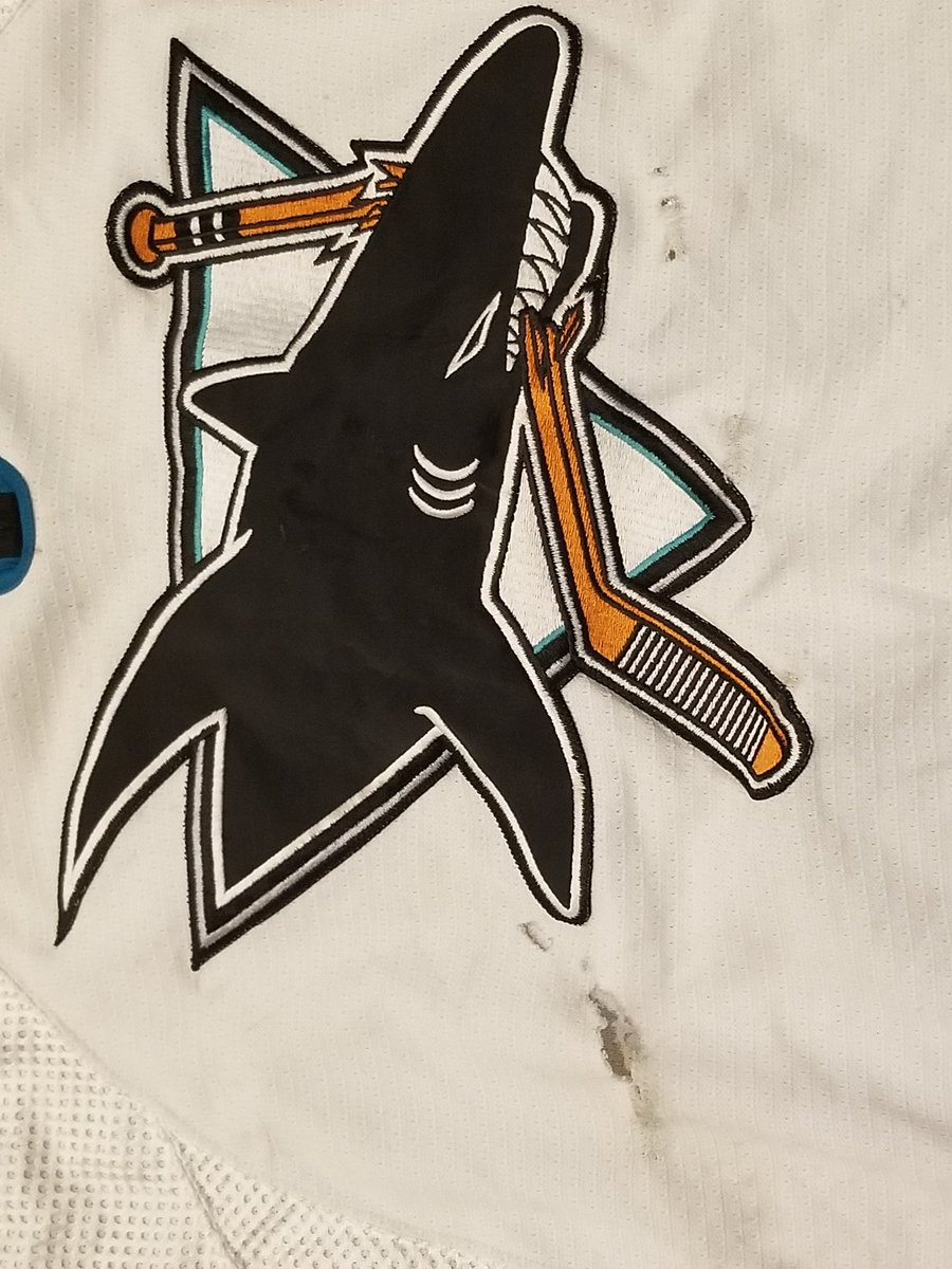 sjsharkie's tweet image. As part of the #SummerOfSharkie I thought I should do some walking down memory lane:
This is the actual Jersey worn in 1999 when I got stuck rappelling. The ONLY time it happened.

You can see the tears across the front where the Jersey, rope and figure8 got tangled together.