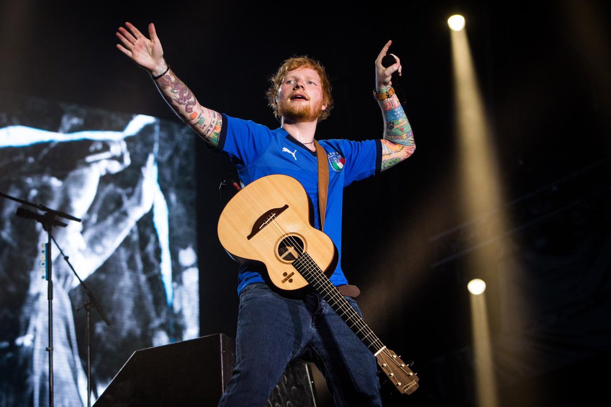 FiloBlu's tweet image. 🎵 @edsheeran at @firenze_rocks.  
📷: @Henryruggeri, only for #FiloBlu.
#FirenzeRocks #EdSheeran