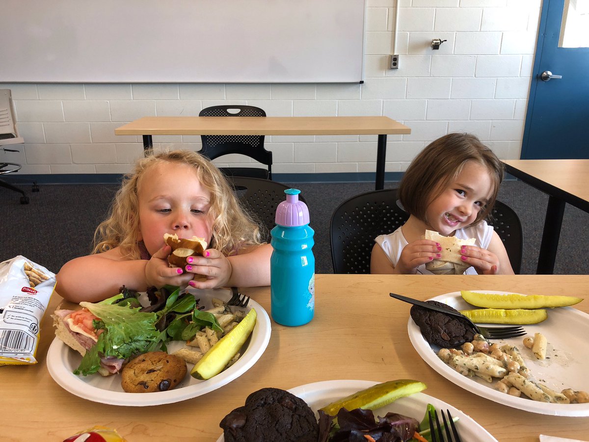 ProgressNH's tweet photo. While their mamas led powerful panels and workshops at today’s #NHProgressiveSummit these sweet littles enjoyed bubbles, blocks, and new friendships with our talented summit child care provider. Look at those smiles! #NHPOLITICS https://t.co/LMOH9NLwgR