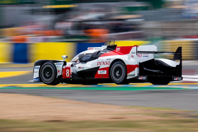 Voir l'image sur Twitter