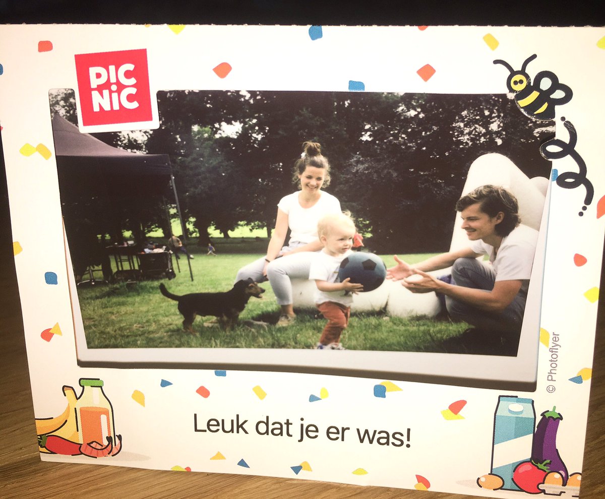 AnneElisaO's tweet photo. Bedankt voor de leuke polaroid, @picnic! 

#etenoprolletjes #polaroid #happyfamily #nietgeposeerd https://t.co/pfD7MgxwPo