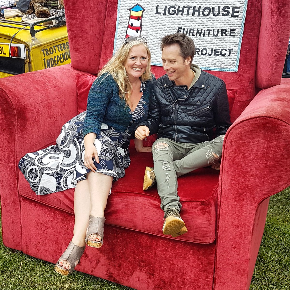 Wonderful day meeting <a href="/ChesneyHawkes/">chesneyhawkes</a> and @CallahanMusic_ today prior to starting rehearsals tomorrow for <a href="/GodspellC/">GODSPELL at the Brentwood Centre</a> !! Will be great fun x