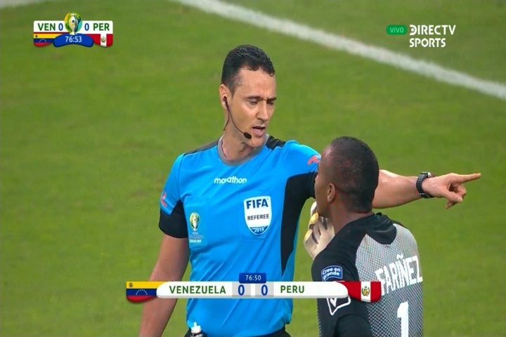 DIRECTVSportsVE's tweet photo. 😱¿Qué puntuación le darías a Wuilker Fariñez por su actuación?

Cuéntanos usando el HT #CopaAmericaDIRECTV 🏆

#CopaAmerica https://t.co/6fDRFmDn8k