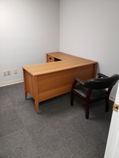 cbcsr's tweet photo. FOR LEASE by Robert Kannapien
12211 E Broadway Ave, Spokane Valley
Call Rob Kannapien 208-704-3832

HIGH PROFILE OFFICE/RETAIL SUITE on intersection of Broadway Avenue and Pines Road. Main level suite with ample parking and easy access. 500 sf with 2 offices, reception area https://t.co/rXAqt2WGph