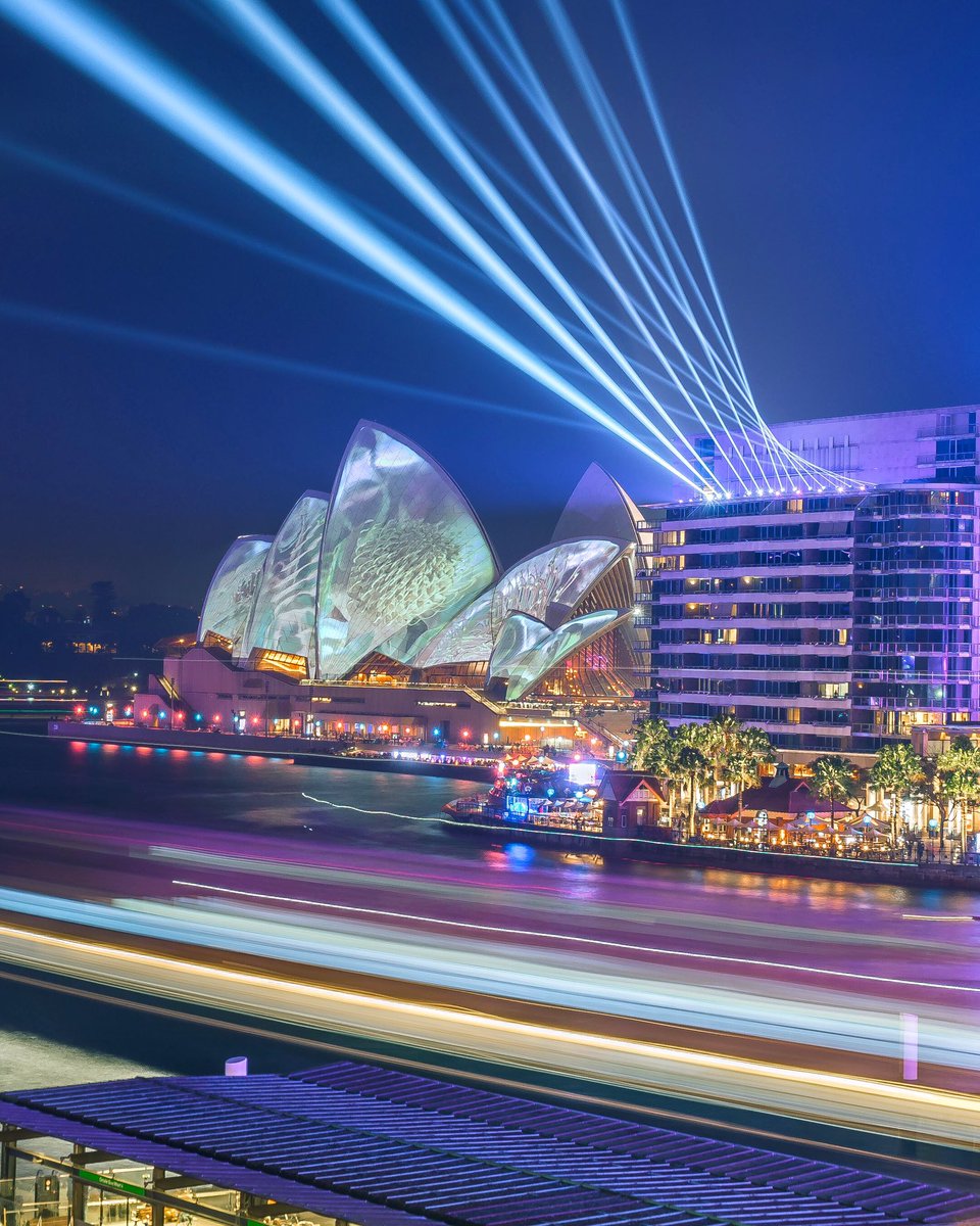 Shootwithascope's tweet photo. Vivid Diagonals Lines - @vividsydney sure does put on a great show every year and for now I just want to thank them for all the hard work they do. So thank you to everyone involved from this sydneysider fan 🙏🙏🙏#ilovesydney @sydney_sider 
#vividsydney  @VividSydney https://t.co/UGhH3rUrjv