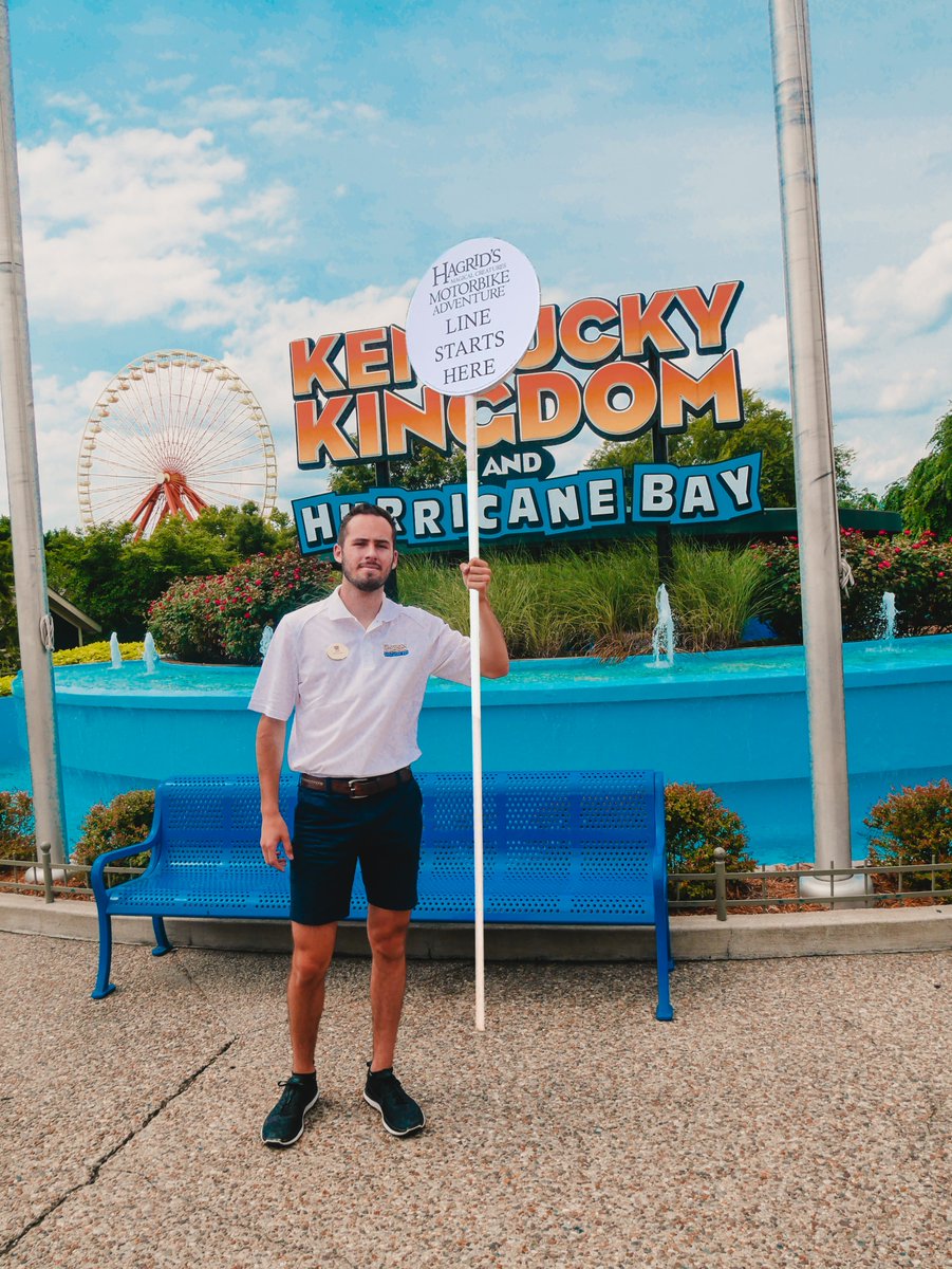 KentuckyKingdom's tweet image. Okay... @UniversalORL WE GET IT! Your new $300 million coaster is cool but you need to keep your que inside your own park. Please and Thank you 😂 -KK