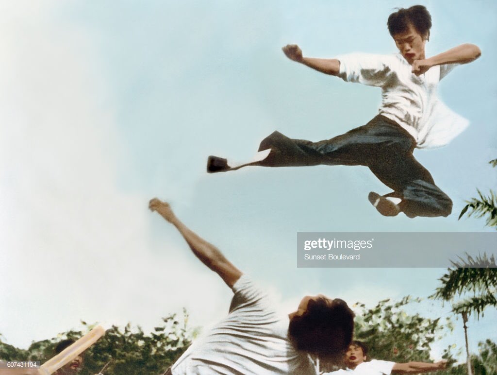 bruce lee flying side kick