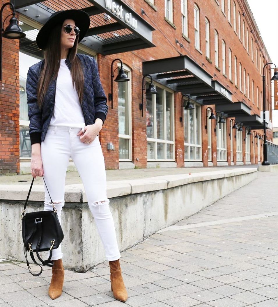 EricaOnFashion's tweet photo. Whether you're looking to keep it simple or make a statement, I'm sharing my favourite all-white #outfits for any weather! Today on the blog πβͺπhttps://t.co/Kg3ukYsxtv #ootd #warkit https://t.co/ZIYtKQpGcV