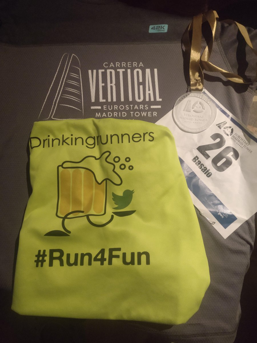 jlbasalo's tweet photo. 📢📢#CarreraVerticalEurostart #MadridTower 
▶️50 plantas 1.000 escalones disfrutones, 🏁🏁8m32sg y 6ª posición. 
▶️Organización de lujo ... #eurostartsmadridtower @EDyM_Eventos, esperando ya nueva edición. #GRACIAS  #SpartathlonBasalix #Run4Fun https://t.co/kJ417q6yOO