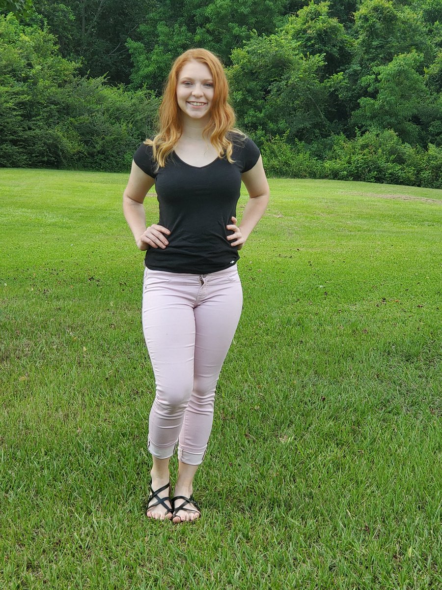 txchick81's tweet photo. Good luck at tryouts Kaitlyn you got this🖤💛🖤💛🙏🤞 https://t.co/gW5gexlltY