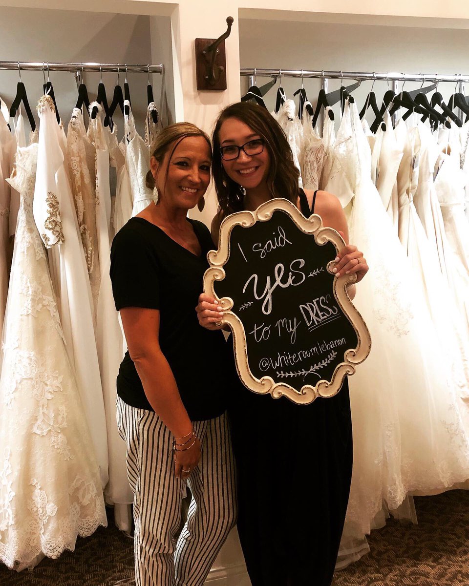 SydneyBaumstark's tweet photo. all smiles here bc i’ve got the man of my dreams, the absolute best friends &amp; family and the most perfect wedding dress... life is awesome https://t.co/f0kzP7GYta