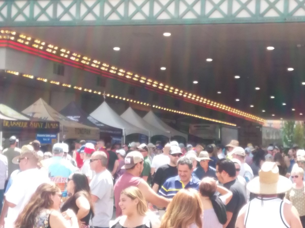 Tonopahbeer's tweet photo. Great crowd in downtown Reno for the beer fest. https://t.co/Rl9yr1S29B