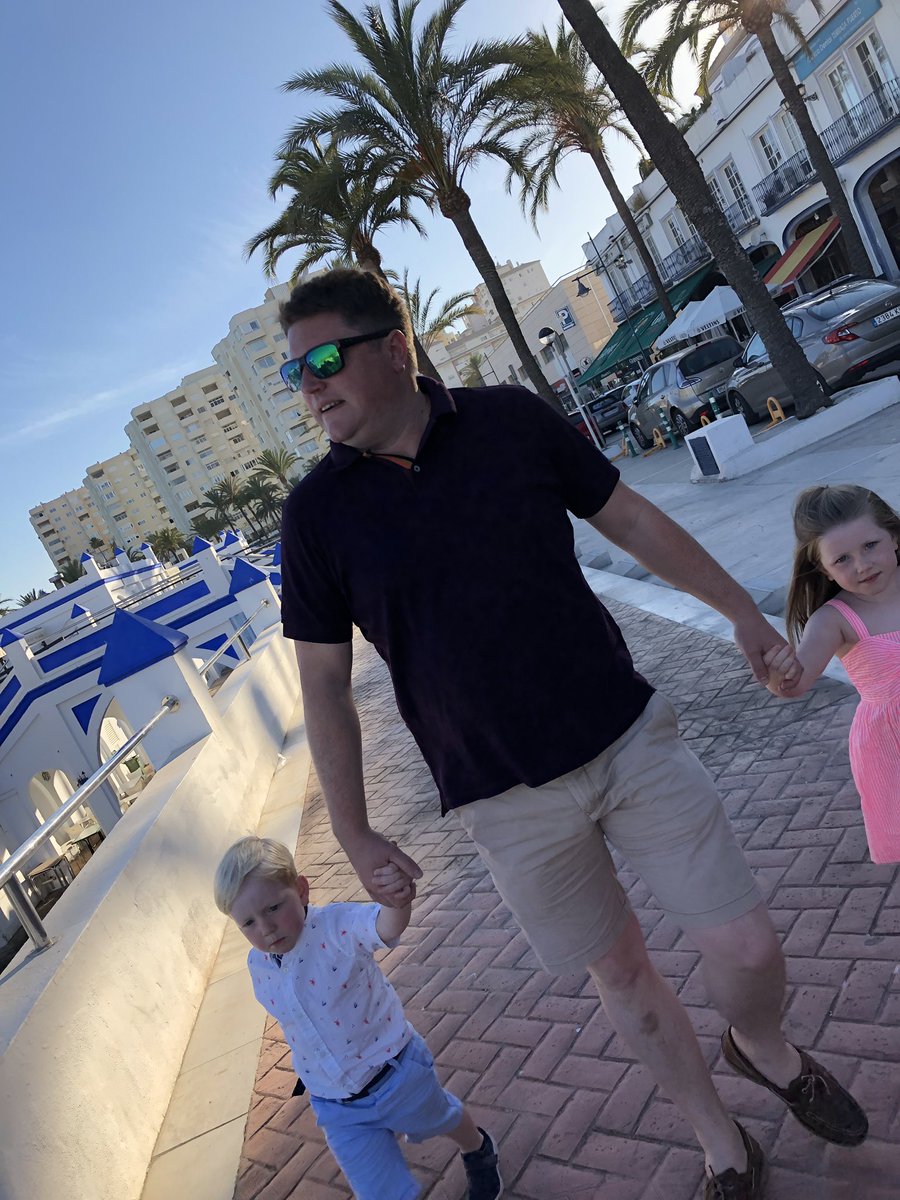 louts40's tweet photo. @wgwoodhouse #dadgoals https://t.co/wGM33G51pN