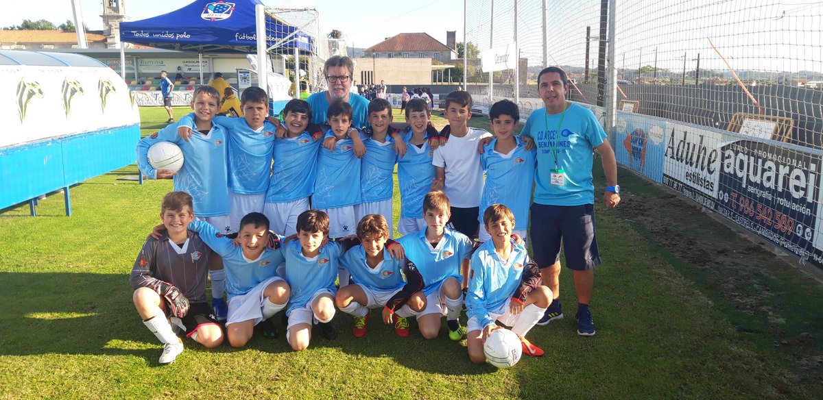 <a href="/CopaRibadumia/">Copa Ribadumia-Clae Viajes</a> 

Estamos ya en OCTAVOS DE FINAL⚽️, de éste gran torneo 🏆, habiendo superado la Liguilla en 2°...posición....ENORME esfuerzo y compromiso de nuestros CHAVULES ..que mañana nos  ofrecerán una gran jornada

Sábado 🌞
10:35 🕰
<a href="/EscuelaRFEF/">Escuela RFEF</a> - @cdarces 

#muchoarces