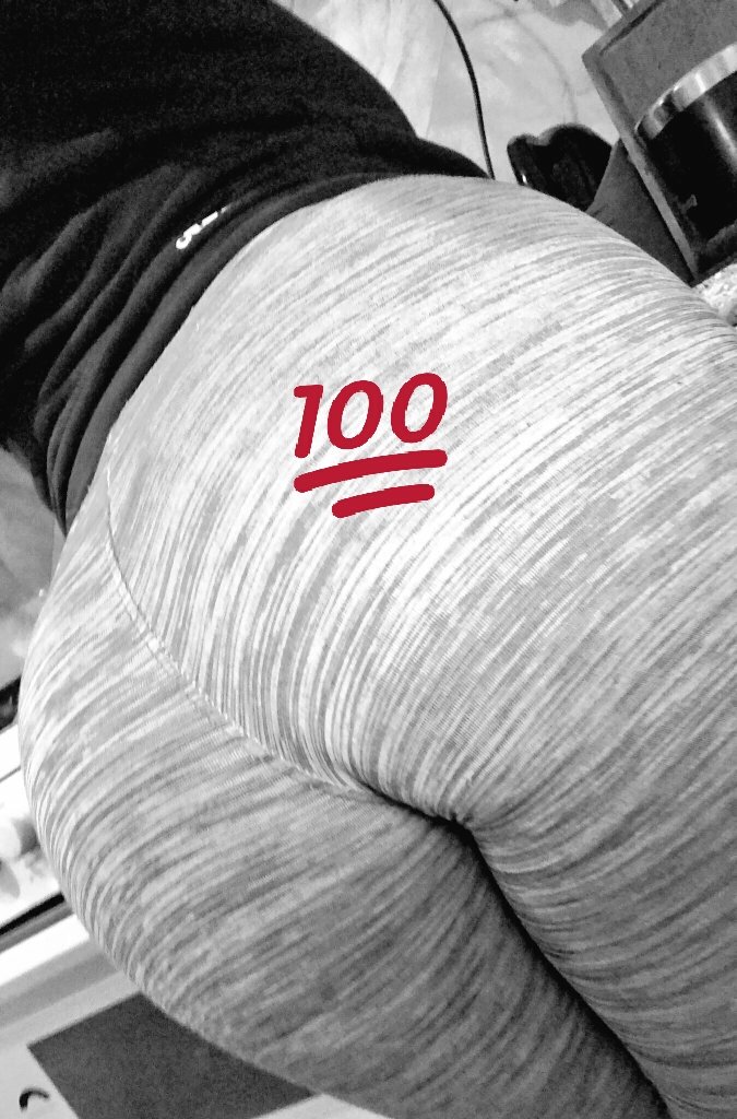 Carolit20397612's tweet photo. Linda tarde de día sábado bien abrigadita por que hace mucho frío😘😘😘😘 https://t.co/KfrF3QMTSA