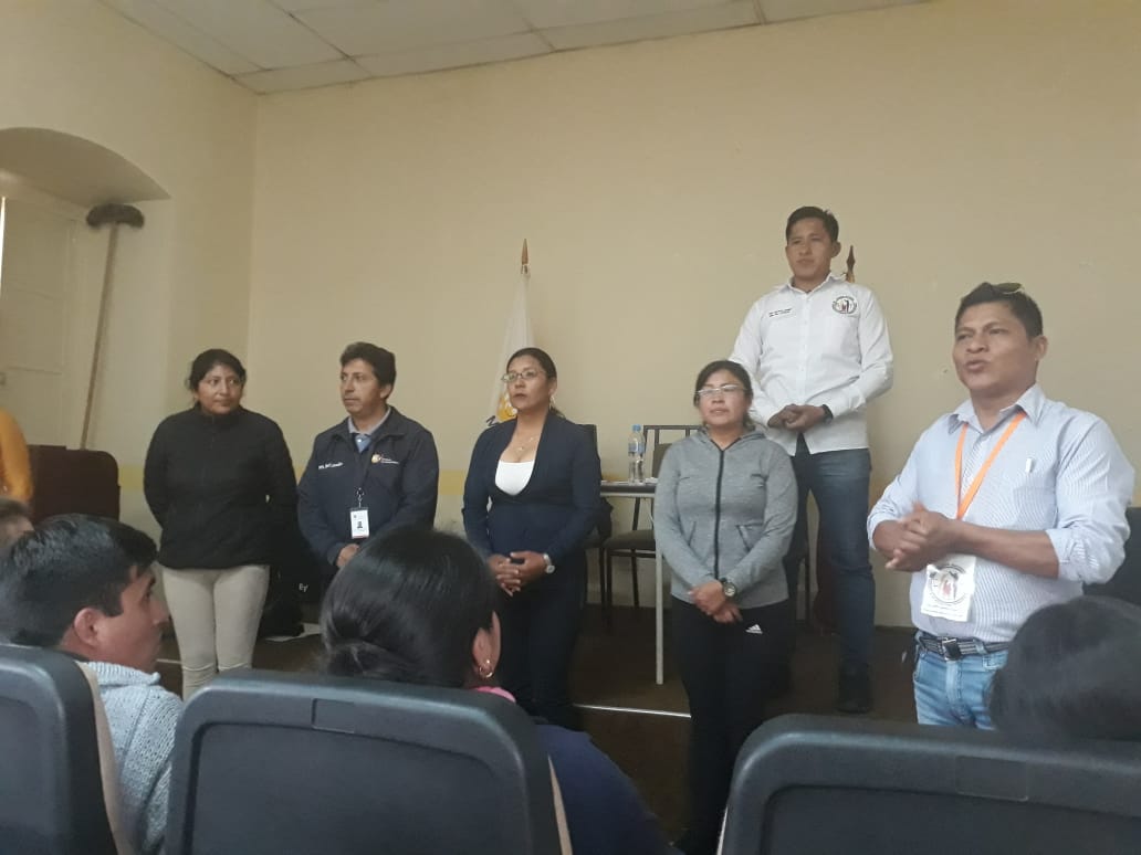CNTAPSECUADOR's tweet photo. En la provincia de #COTOPAXI Los Profesionales #TAPS en mesa de trabajo reconocen que la unidad es la manera de conseguir acuerdos que beneficien el mejoramiento de la #APS fortaleciendo el #MAISFCI respaldando la Ley #COS como camino hacia una mejor salud para los ecuatorianos. https://t.co/9vRZhiPyb9