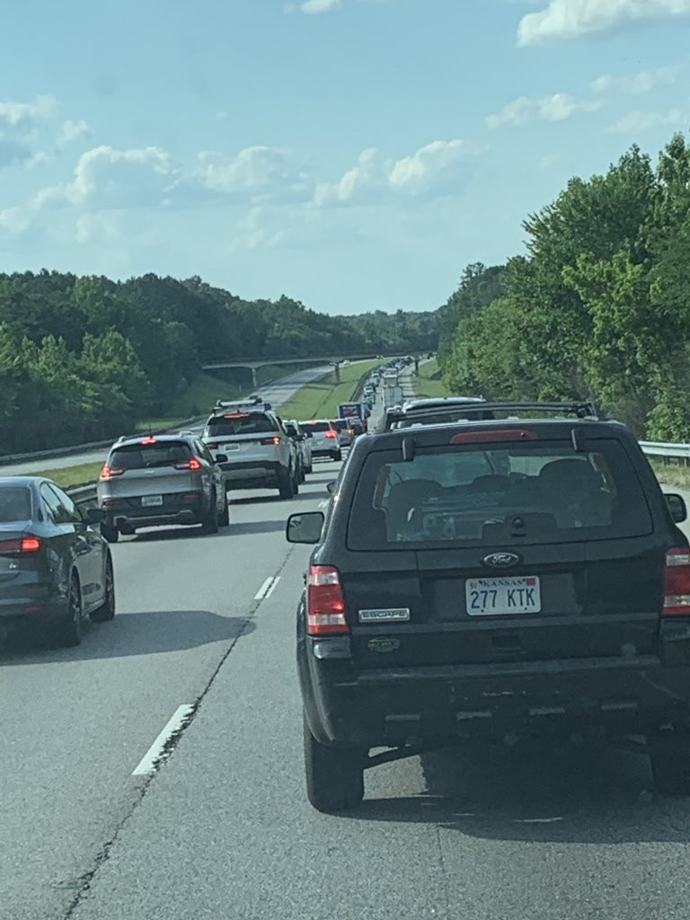 lancecarpenter's tweet photo. I think it’s time to make #Interstate65 a lane or two wider Alabama...it was like this on the other side last week. @alabamahighways https://t.co/1coAx0PYdP