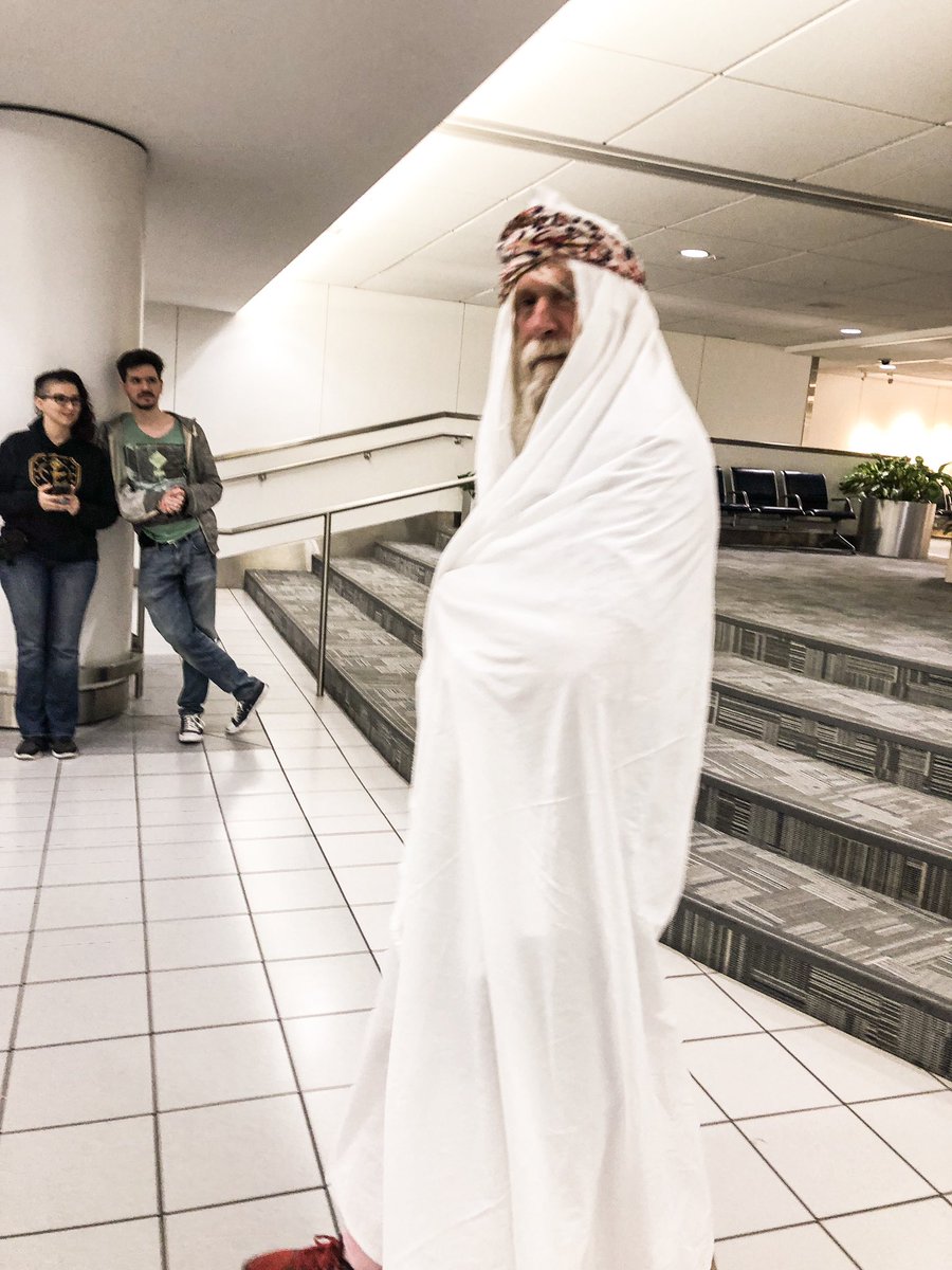moeryae's tweet photo. He also dresses up every time he picks me up from the airport, inspired by the region I’m coming from. This time, I was coming back from the Middle East
 (these are jokes, not cultural appropriation) https://t.co/BT5Q0wFn5u
