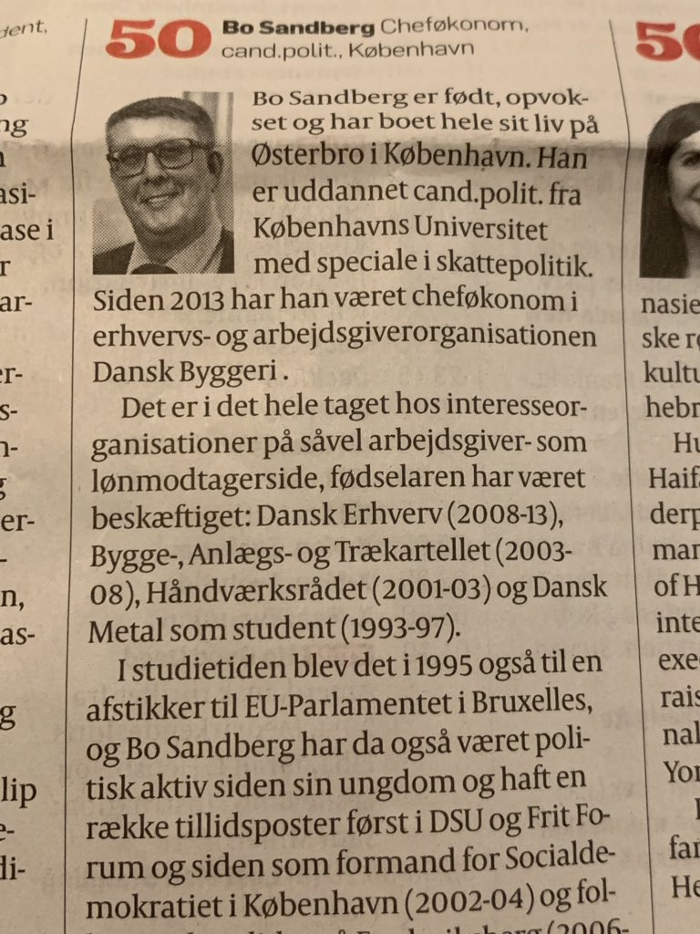 MtnTeit's tweet photo. Stort tillykke til @Bo_Sandberg 🇩🇰🇩🇰 med den runde dag ... (fra #fmdk kø i Rønne lufthavn). Altid hyggeligt at møde dig - håber du blir fejret godt! 🍾👍🍾🍺🇩🇰 https://t.co/B3xQu5kgAz