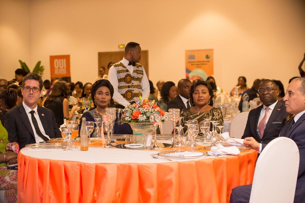 DeniseNyakeru's tweet photo. J'ai participé ce jour à la soirée de gala et de solidarité en faveur de la prévention, la prise en charge médicale et la réinsertion socio- économique des femmes souffrant de la fistule obstétricale, organisée à l’initiative de l'@UNFPARDC. @SennenHounton #EndFistula #PlusFortes https://t.co/8uObjLJ7dX