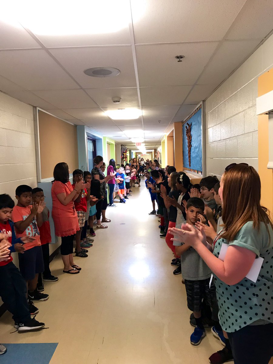 4thgradesharks's tweet photo. We had a GREAT year in third grade. Have a wonderful summer and see you in August. Fourth grade here we come!!! https://t.co/LcubDtOOt4