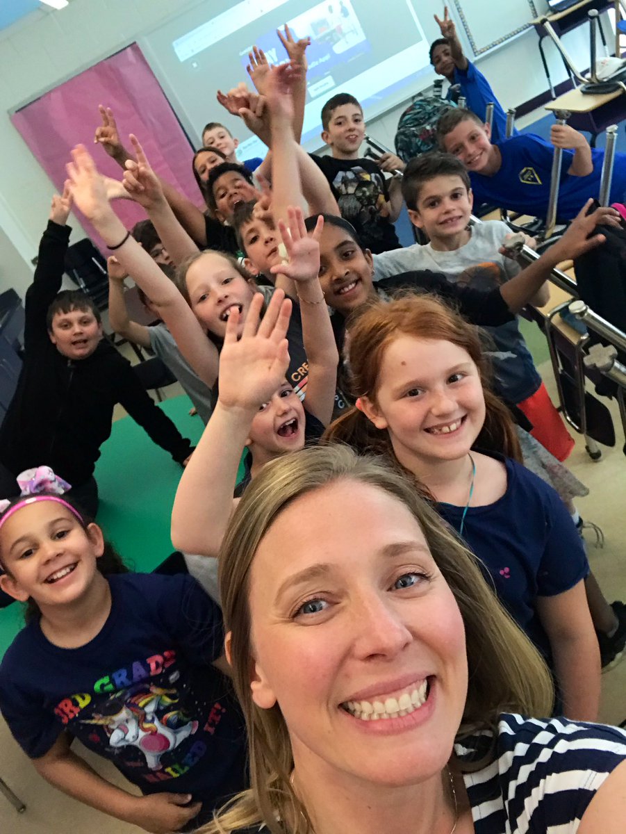 4thgradesharks's tweet photo. We had a GREAT year in third grade. Have a wonderful summer and see you in August. Fourth grade here we come!!! https://t.co/LcubDtOOt4