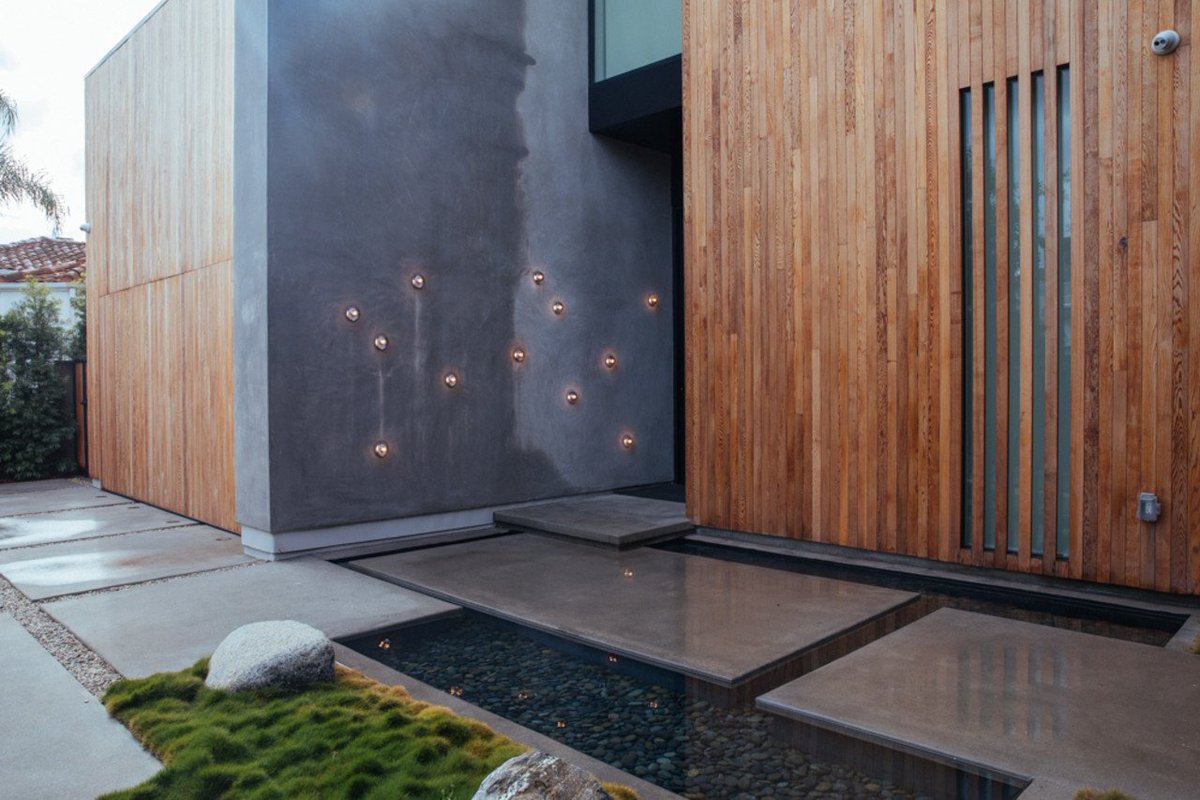 WSJRealEstate's tweet photo. Stone is at the heart of this West Hollywood home. https://t.co/THQ4k2j2ZV https://t.co/oDxzoDrfvH