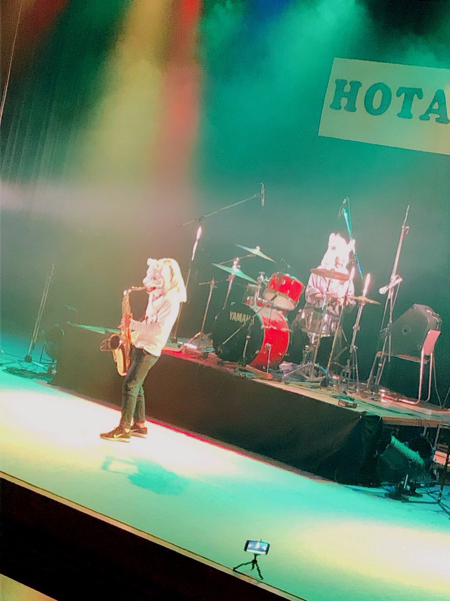 malfort_follow's tweet image. #TORAUMA さんともお写真撮らせていただきました！
ステージも観れて嬉しかったー( ु ›ω‹ ) ु♡

たまにイベントご一緒できることがあったんですがなかなかお話出来ず、今回久しぶりにお話したらめちゃめちゃ大きくなられててびっくり😳
パフォーマンスの腕も上がられててさらに素敵になってました✨