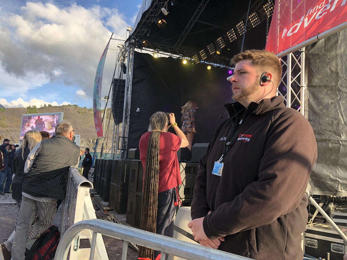 CorvusSecurity's tweet photo. A great day with fab artists and customers again this year at #SnowdonRocks thanks to a fantastic #ZIPWORLD team great site management from Arwel Hughes  and Mad Sound and Lighting....  a massive thanks to #TeamCorvus guys and girls 🙂 safe drive home everybody... https://t.co/aV9AKHp0Pt