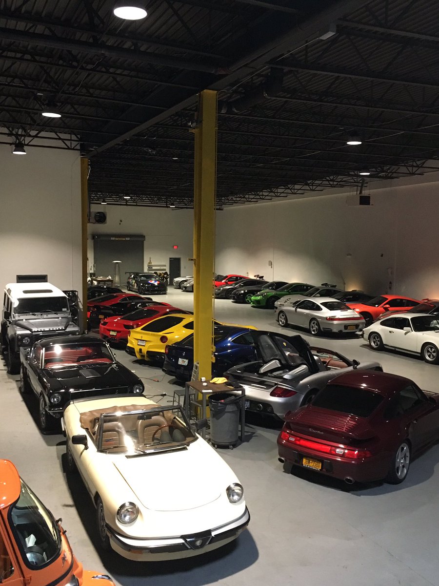Hudson_Stables's tweet photo. Seriously a #LaborOfLove 

#carstorage #Hoboken #nyc https://t.co/j42YgDTABO