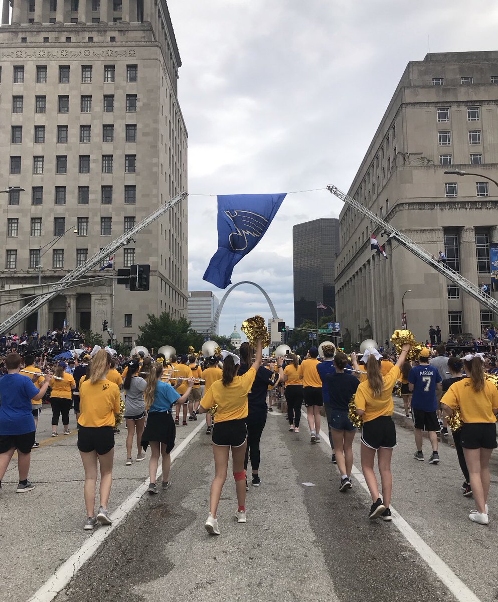 ohsjvcheer's tweet photo. We had so much fun walking in the Blues parade today! Very grateful for this awesome opportunity. @StLouisBlues @patmaroon https://t.co/DrnXslnpQZ
