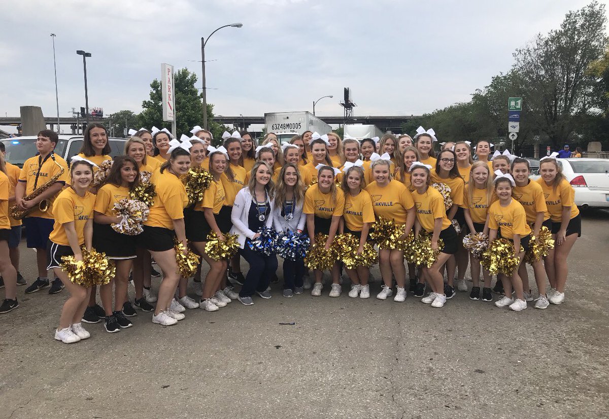 ohsjvcheer's tweet photo. We had so much fun walking in the Blues parade today! Very grateful for this awesome opportunity. @StLouisBlues @patmaroon https://t.co/DrnXslnpQZ